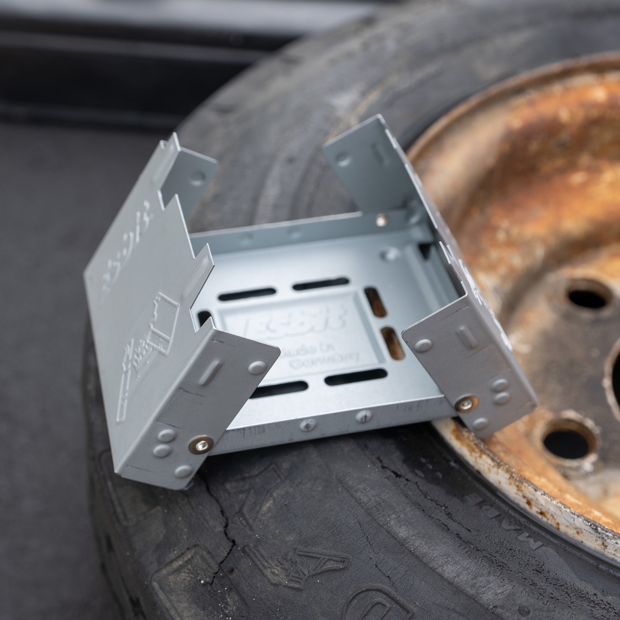 Esbit Folding Pocket Stove w/Solid Fuel Tablets