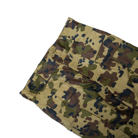 Unissued Romanian M1994 Fleck Camouflage Pants w/Liner