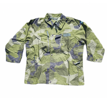 Load image into Gallery viewer, Commercial Swedish M90 Woodland Field Jacket
